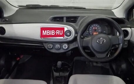 Toyota Vitz, 2012 год, 590 000 рублей, 30 фотография