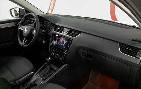 Skoda Octavia, 2018 год, 1 540 000 рублей, 10 фотография