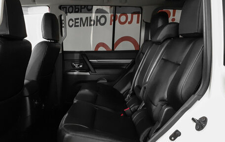 Mitsubishi Pajero IV, 2021 год, 4 650 000 рублей, 10 фотография