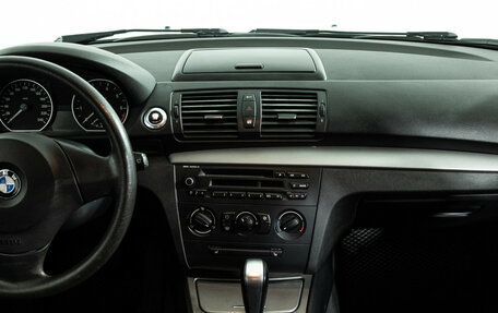 BMW 1 серия, 2011 год, 890 000 рублей, 14 фотография