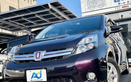 Toyota ISis I, 2016 год, 959 222 рублей, 1 фотография