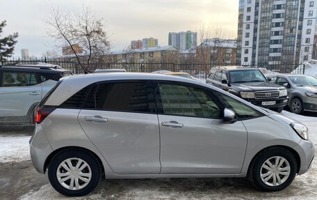 Honda Fit, 2021 год, 1 390 000 рублей, 5 фотография