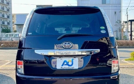 Toyota ISis I, 2016 год, 959 222 рублей, 6 фотография