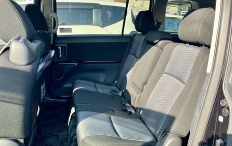 Toyota ISis I, 2016 год, 959 222 рублей, 17 фотография