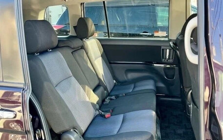 Toyota ISis I, 2016 год, 959 222 рублей, 15 фотография