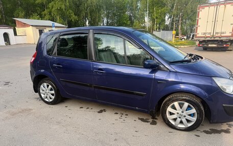 Renault Scenic III, 2004 год, 380 000 рублей, 3 фотография