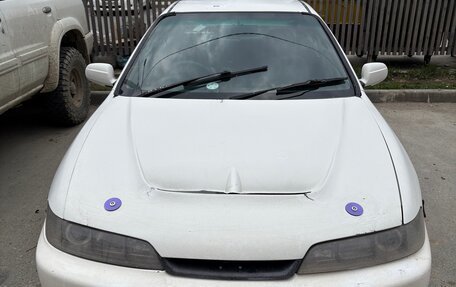 Honda Integra III рестайлинг, 1998 год, 330 000 рублей, 1 фотография