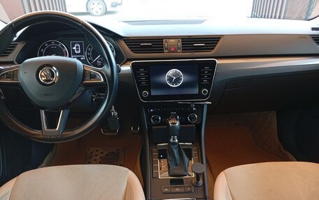 Skoda Superb III рестайлинг, 2017 год, 1 930 000 рублей, 3 фотография