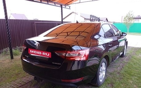 Skoda Superb III рестайлинг, 2017 год, 1 930 000 рублей, 2 фотография