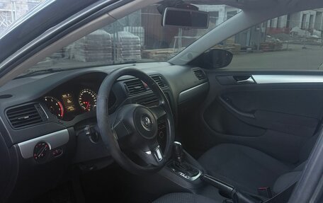 Volkswagen Jetta VI, 2012 год, 895 000 рублей, 7 фотография