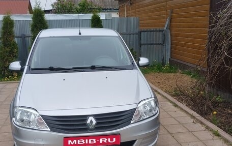Renault Logan I, 2013 год, 458 000 рублей, 1 фотография