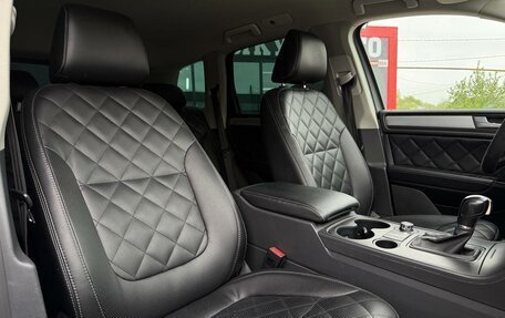 Volkswagen Touareg III, 2013 год, 2 025 000 рублей, 28 фотография