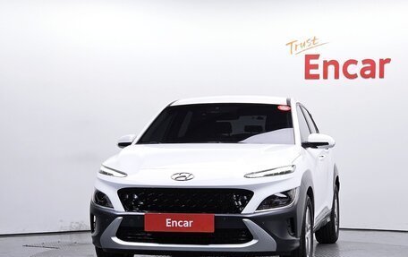 Hyundai Kona I, 2022 год, 1 550 000 рублей, 2 фотография