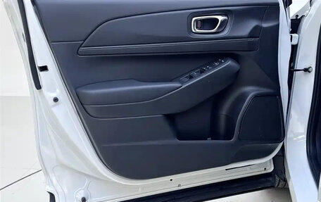 Honda Vezel, 2023 год, 1 826 420 рублей, 12 фотография