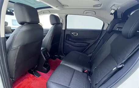 Honda Vezel, 2023 год, 1 826 420 рублей, 20 фотография