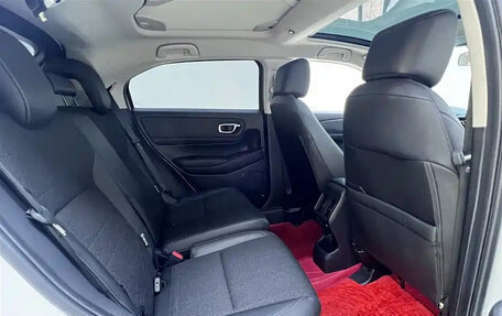 Honda Vezel, 2023 год, 1 826 420 рублей, 21 фотография