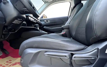 Honda Vezel, 2023 год, 1 826 420 рублей, 14 фотография