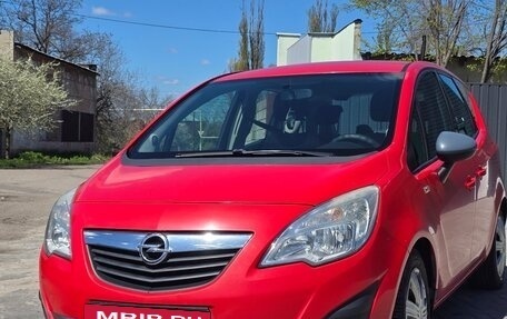 Opel Meriva, 2013 год, 700 000 рублей, 3 фотография
