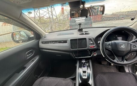 Honda Vezel, 2014 год, 1 290 000 рублей, 6 фотография
