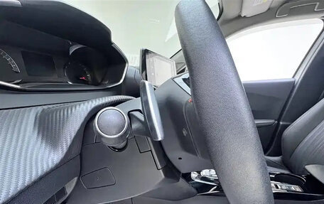 Peugeot 2008 II, 2021 год, 1 366 230 рублей, 12 фотография