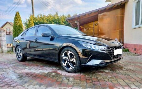 Hyundai Elantra, 2022 год, 1 700 000 рублей, 1 фотография
