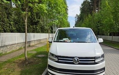 Volkswagen Multivan T6 рестайлинг, 2019 год, 5 800 000 рублей, 1 фотография