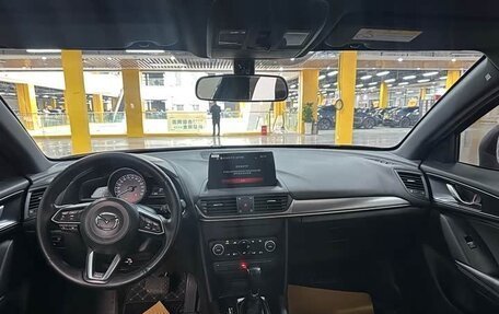 Mazda CX-4, 2022 год, 1 850 005 рублей, 9 фотография