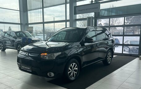 Mitsubishi Outlander III рестайлинг 3, 2014 год, 1 295 000 рублей, 1 фотография