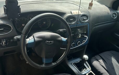Ford Focus II рестайлинг, 2006 год, 325 000 рублей, 1 фотография