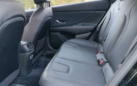 Hyundai Elantra, 2022 год, 1 700 000 рублей, 15 фотография