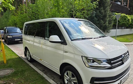 Volkswagen Multivan T6 рестайлинг, 2019 год, 5 800 000 рублей, 2 фотография