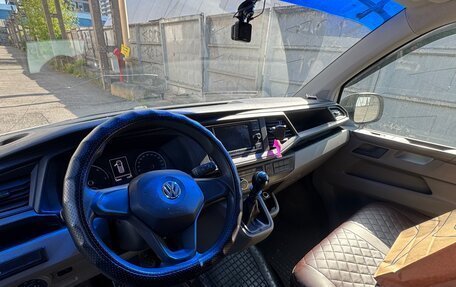 Volkswagen Transporter T6 рестайлинг, 2020 год, 2 500 000 рублей, 7 фотография