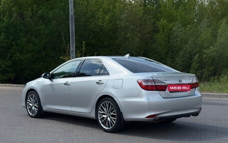 Toyota Camry, 2017 год, 2 100 000 рублей, 9 фотография