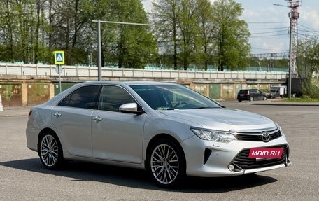 Toyota Camry, 2017 год, 2 100 000 рублей, 5 фотография