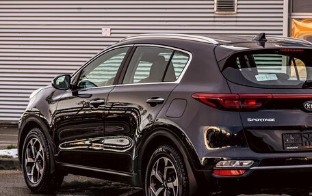 KIA Sportage IV рестайлинг, 2021 год, 1 955 000 рублей, 8 фотография