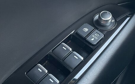 Mazda 6, 2018 год, 2 390 000 рублей, 10 фотография
