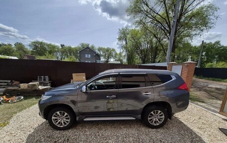 Mitsubishi Pajero Sport III рестайлинг, 2018 год, 2 335 000 рублей, 2 фотография