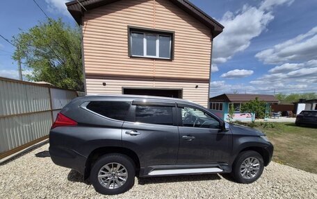Mitsubishi Pajero Sport III рестайлинг, 2018 год, 2 335 000 рублей, 3 фотография