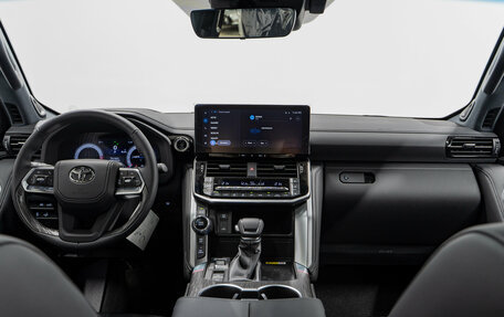 Toyota Land Cruiser, 2026 год, 16 670 000 рублей, 15 фотография
