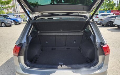 Volkswagen Tiguan II, 2020 год, 2 490 000 рублей, 9 фотография