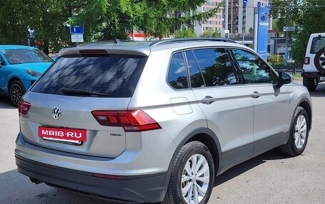 Volkswagen Tiguan II, 2020 год, 2 490 000 рублей, 5 фотография