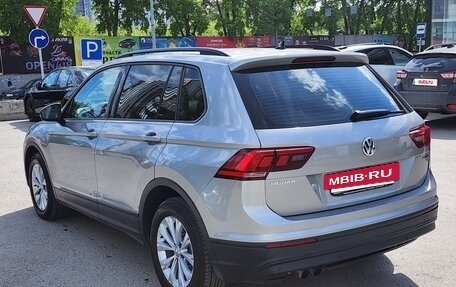 Volkswagen Tiguan II, 2020 год, 2 490 000 рублей, 3 фотография