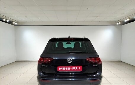 Volkswagen Tiguan II, 2019 год, 2 590 000 рублей, 6 фотография