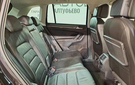 Volkswagen Tiguan II, 2019 год, 2 590 000 рублей, 19 фотография