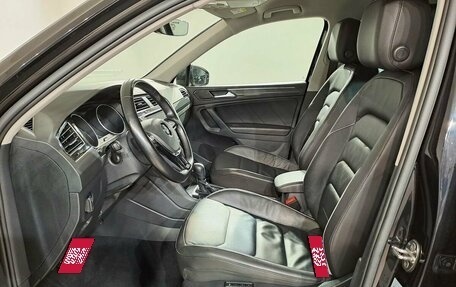 Volkswagen Tiguan II, 2019 год, 2 590 000 рублей, 14 фотография