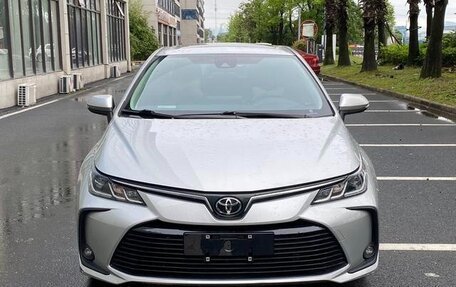 Toyota Corolla, 2022 год, 1 260 000 рублей, 2 фотография