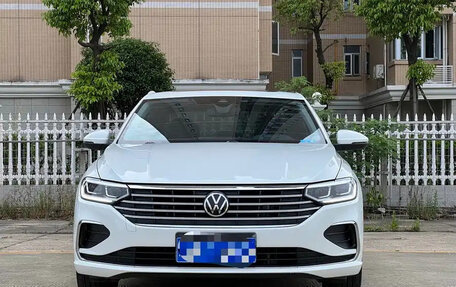 Volkswagen Lavida, 2023 год, 1 200 000 рублей, 2 фотография