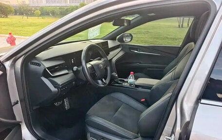 Toyota Camry, 2025 год, 3 888 000 рублей, 5 фотография