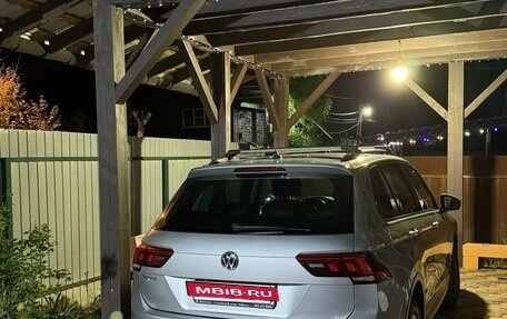 Volkswagen Tiguan II, 2019 год, 2 390 000 рублей, 10 фотография