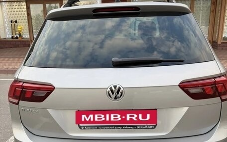 Volkswagen Tiguan II, 2019 год, 2 390 000 рублей, 7 фотография